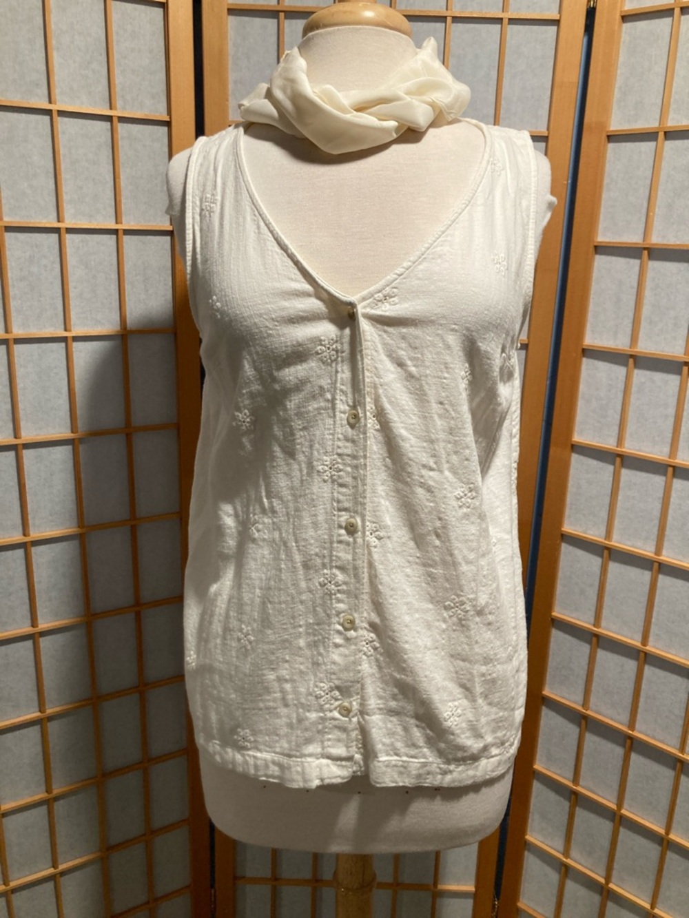 Sonoma Cream Button-Front  V-Neck Tank (Item No. C20)